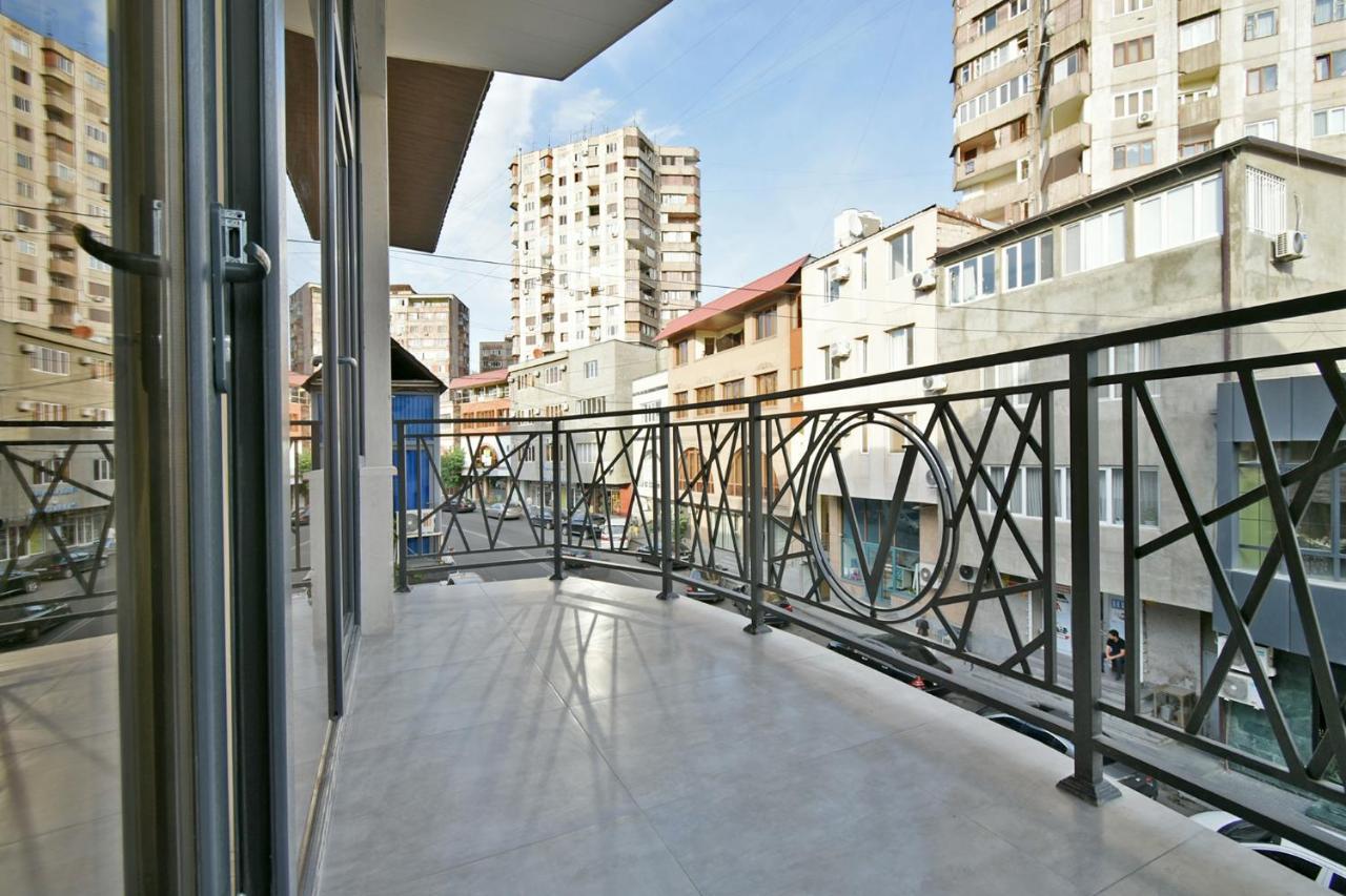 New Apartment In Yerevan City Center 외부 사진